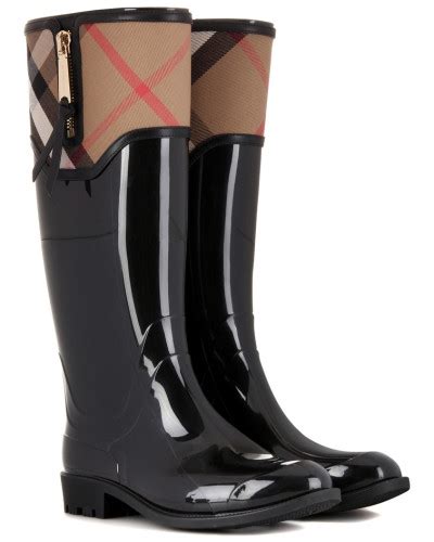 gummistiefel damen burberry|burberry signatures for men.